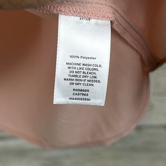 Halogen Womens Small Pink Lightweight Short Sleeve Pullover Blouse Top Work NEW - Picture 4 of 5